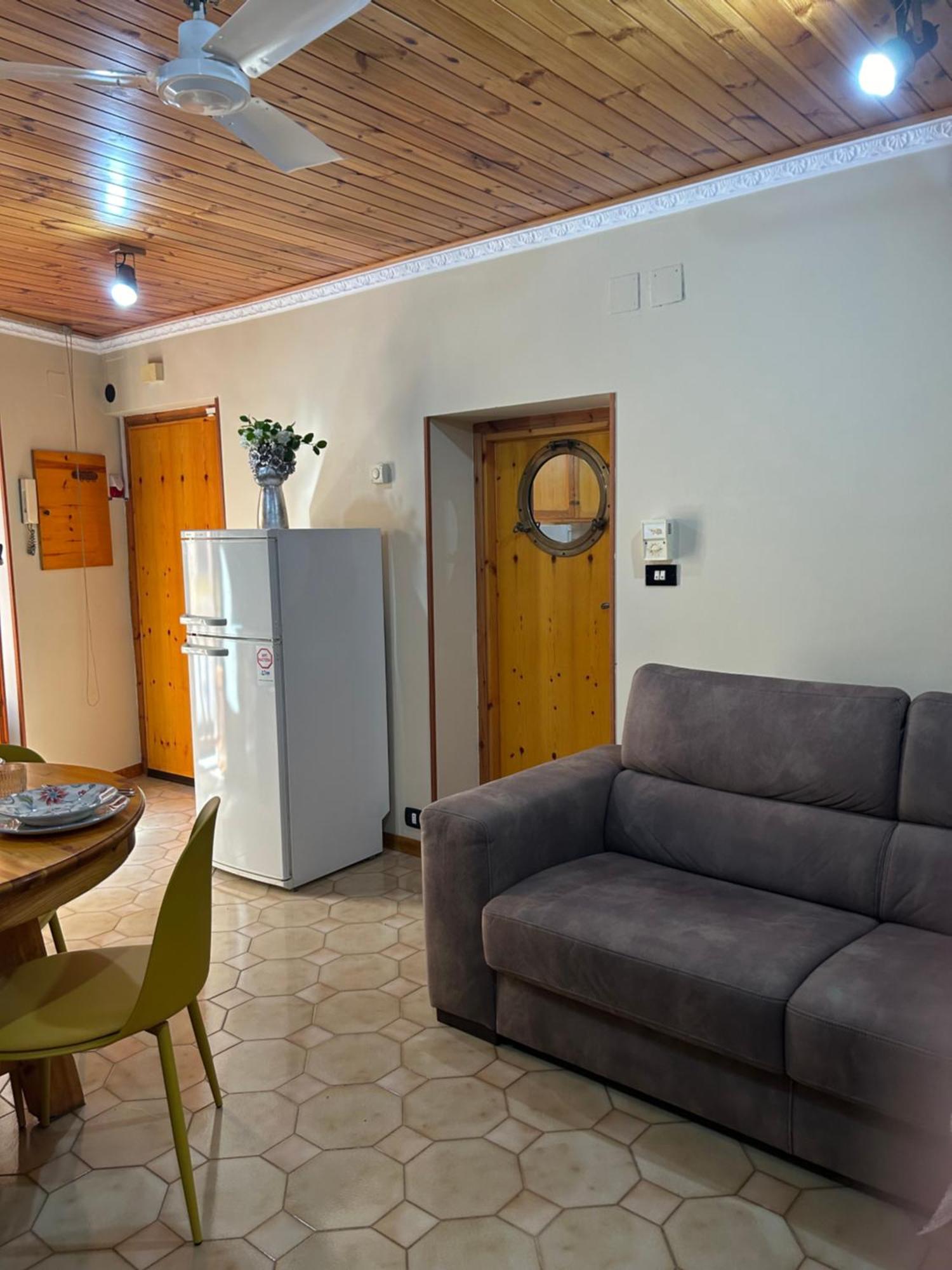 Casa Vacanze Romana 19 Giubileo 2025 Nettuno Buitenkant foto